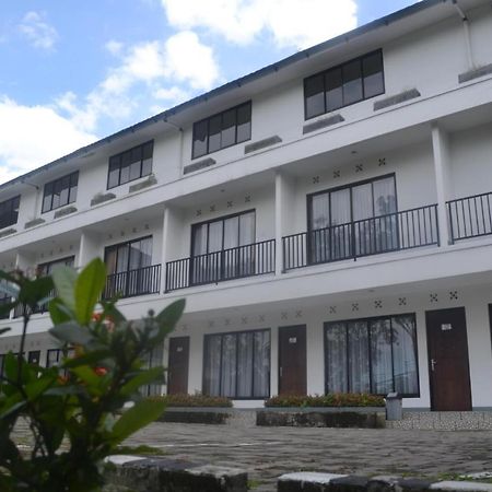 Puncak Village Hotel & Kampung Main Anak Gadok ภายนอก รูปภาพ